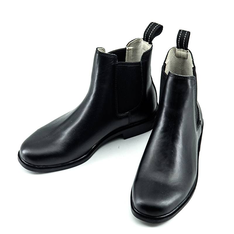 A horse's boots with a horse's foot, a knight's English man's girl