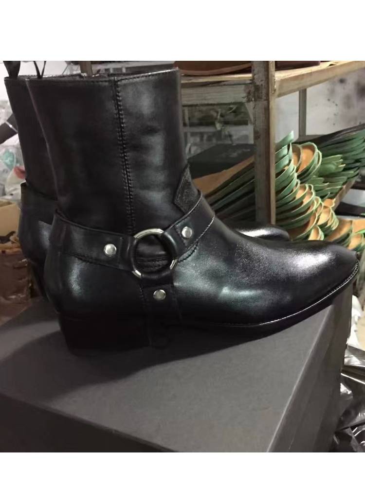 Summer Europe and America CHELSEA BOOT In the first year of Cherry Boots, male leather pointed high -top street Martin boots