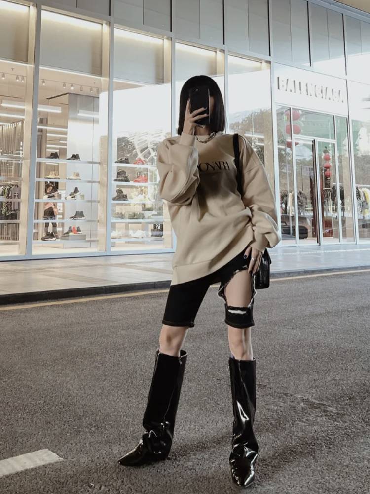 Lin Xiangwan 2024 new model, but knee high boots children pointed high -heeled knight boots patent leather niche pants pipe boots