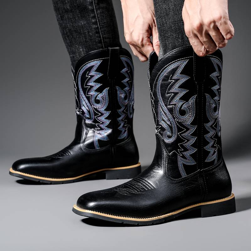 A Mae-chul man with boots and boots for the Western Cowboy and the Moo-Choo-Choo