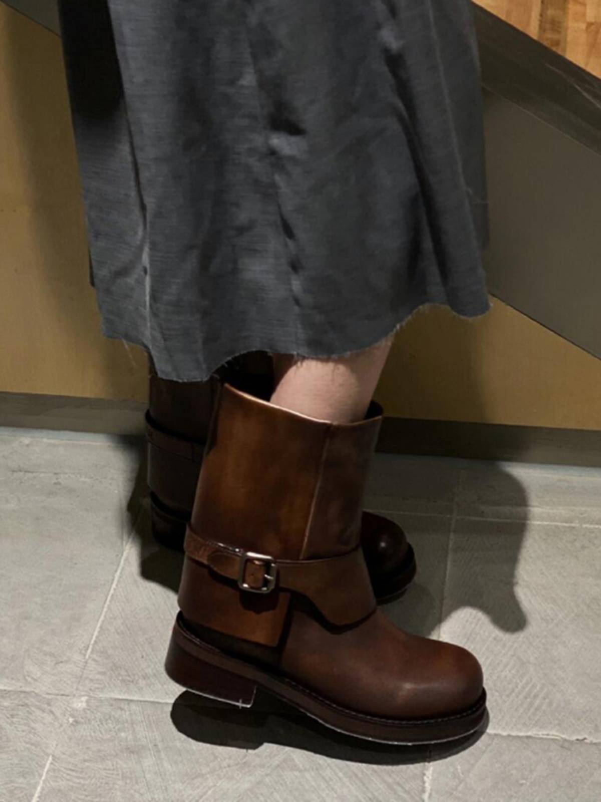 Cater version ~ Cai Wenjing's same model 2024 new retro mid -boots western denim boots thick Martin boots short boots