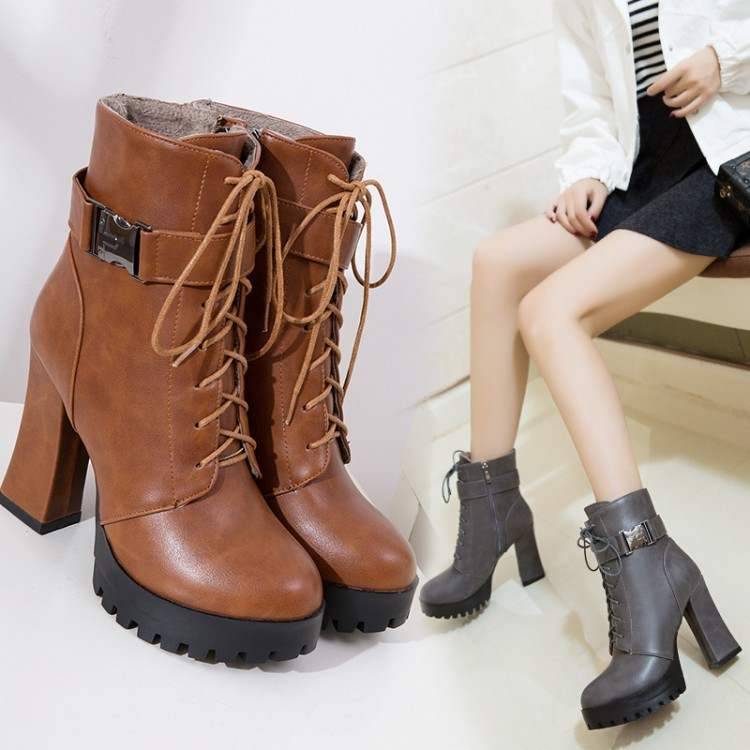 Retro labeling Roman boots short tube Martin boots leather boots thick heels large size boots women's shoes 33-43 yards