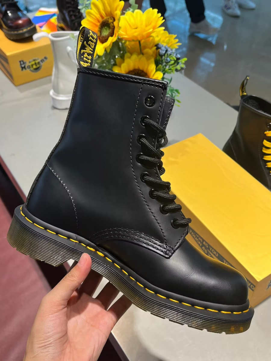Hong Kong directly mails Dr Martens Martin's boots, 1460 gilded soft skin, classic eight-holed hard-skin-skin shoes