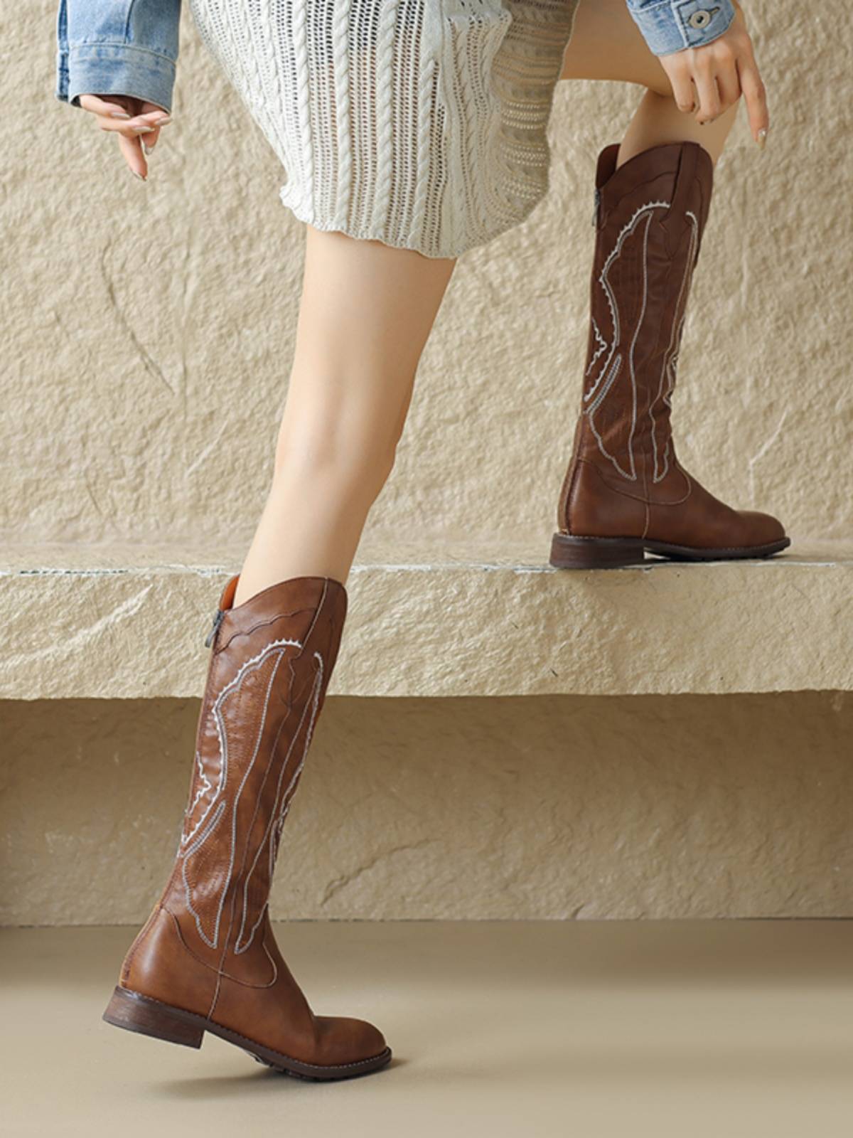 White boots children long boots spring and autumn low -heeled leather high -psionic high -pipe boots retro embroidery western denim boots