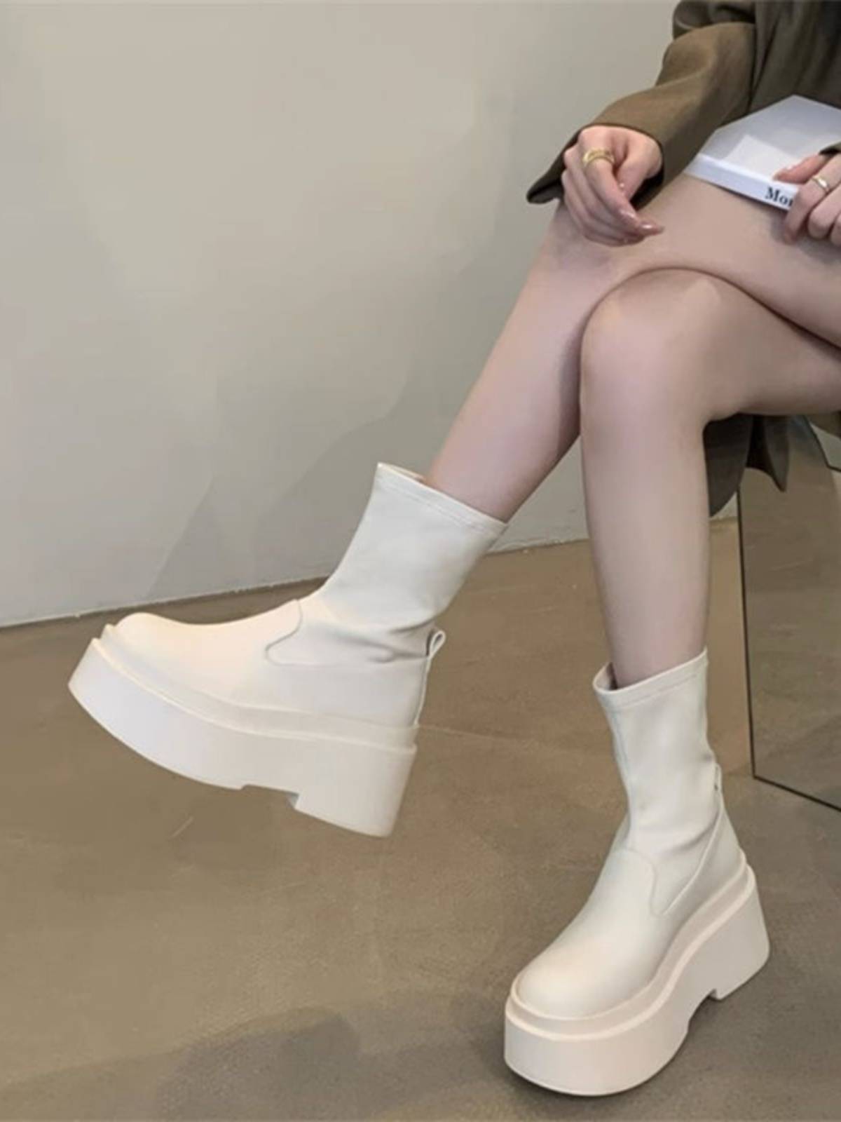 Internet celebrity thick bottom thin elastic boots female 2024 new hot girl increases small thin boots sleeve sleeve short boots