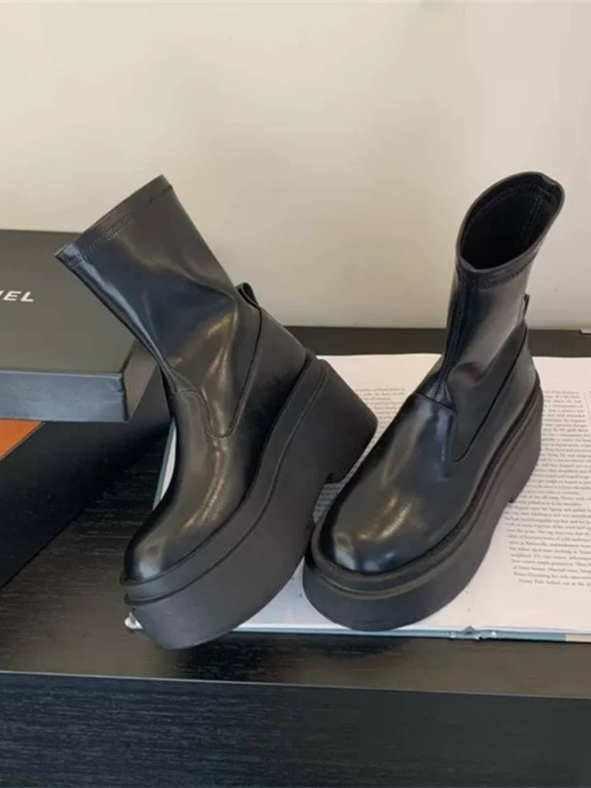 Internet celebrity thick bottom thin elastic boots female 2024 new hot girl increases small thin boots sleeve sleeve short boots