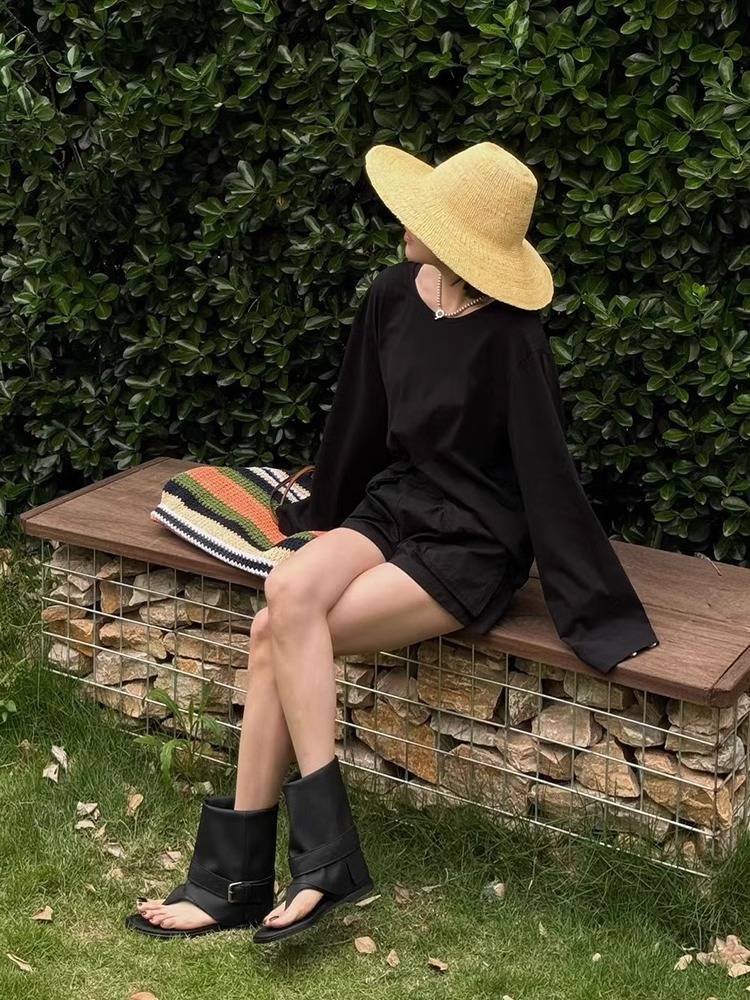 European station leather female boots 2024 summer new fashion clip -toe sandals flat bottom Martin boots Chelsea boots