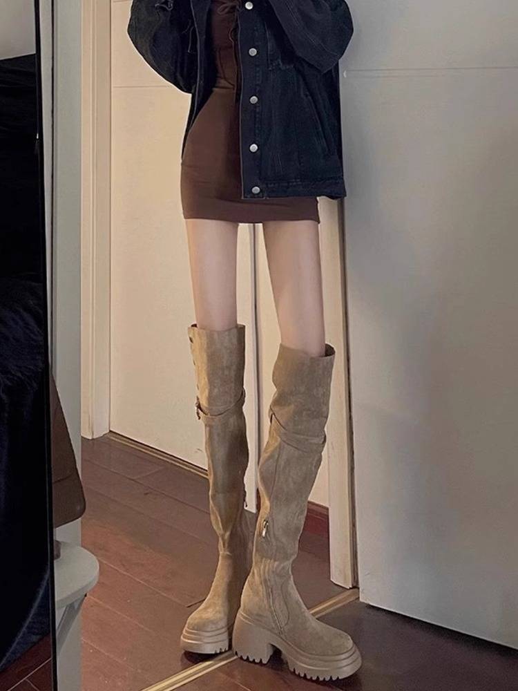 A new 2024 in the autumn and winter, with 100 in the long boots, a very thin knight's boots