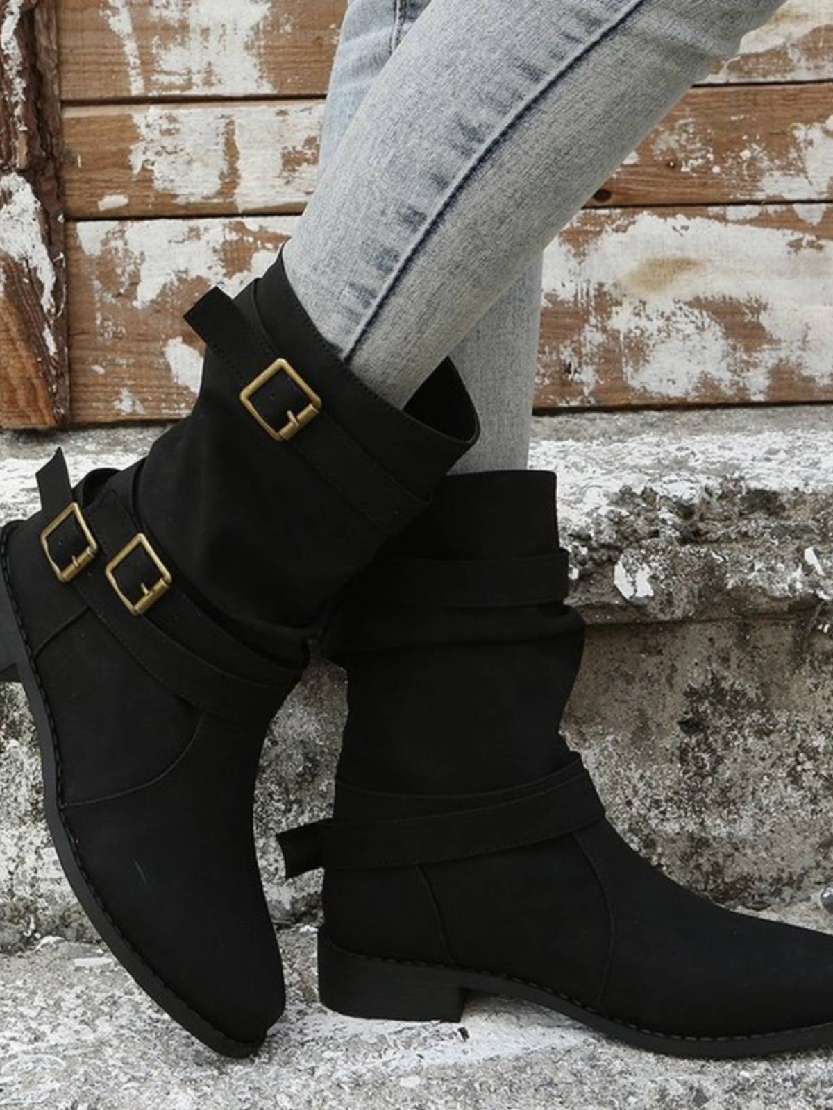 Women's Boot 2024 Autumn and Winter new European and American retro large size independent station round head low -heeled cigarette tube motorcycle women's boots