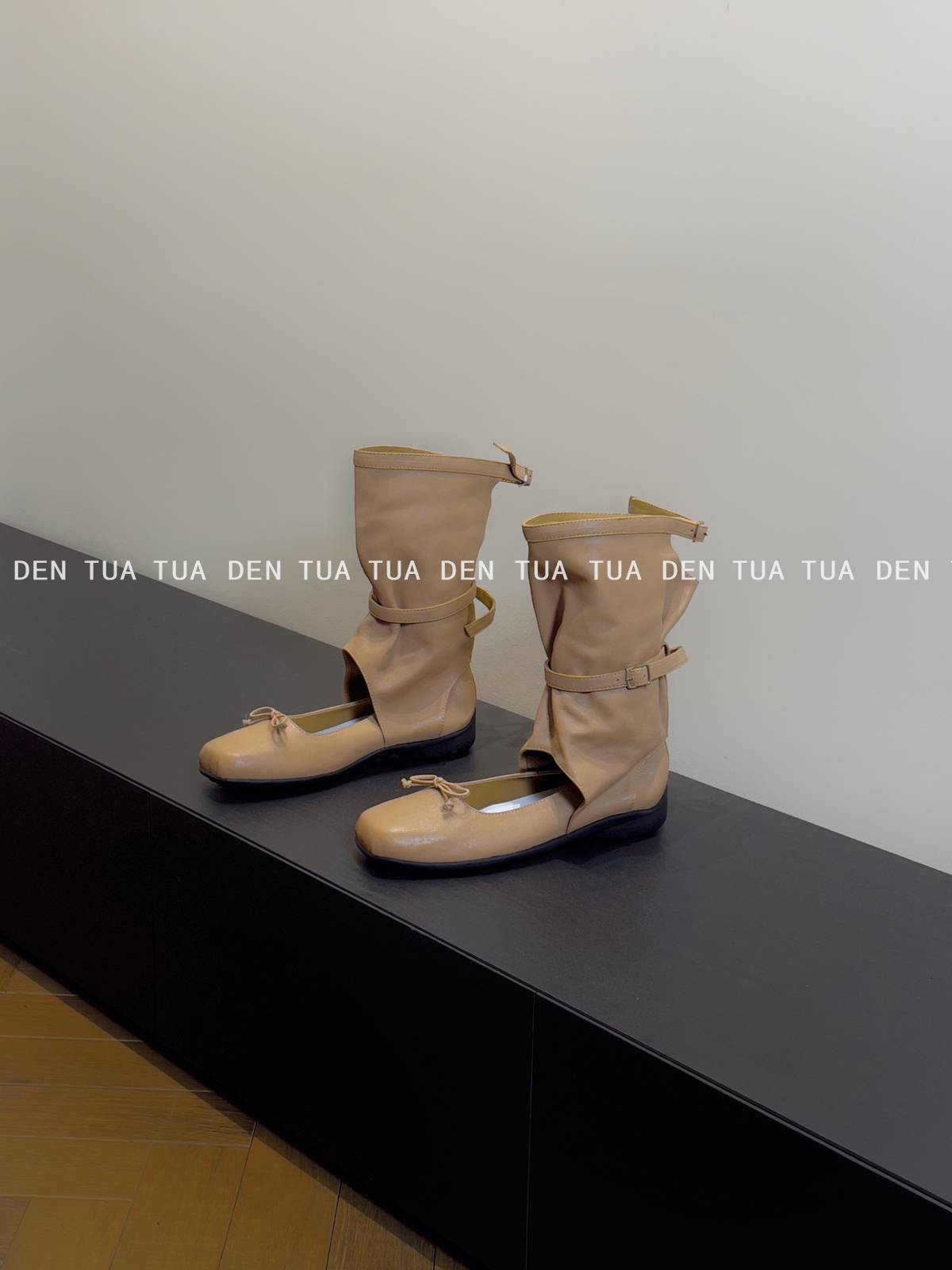 details: in-chooes