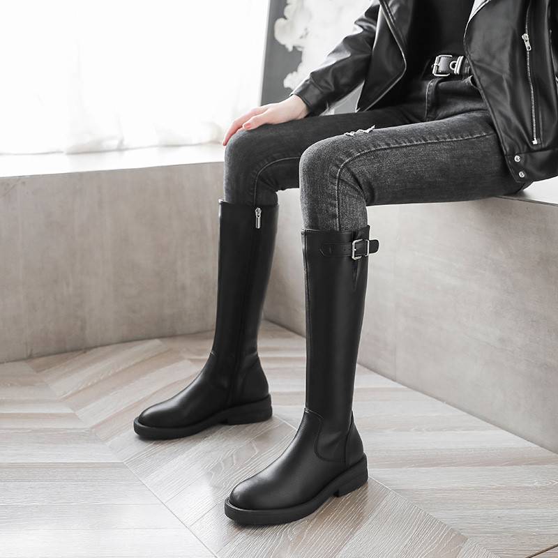 Long-bone boots and 2023 new velvet in the autumn and winter