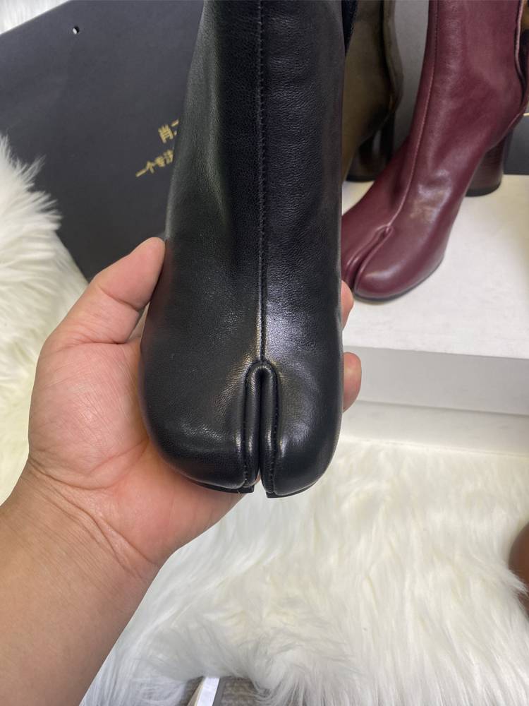 Handmade pure sheepskin Maggie Boot Boots Chelsea boots, leather pork trotters high -heeled short boots wild pork feet hill boots