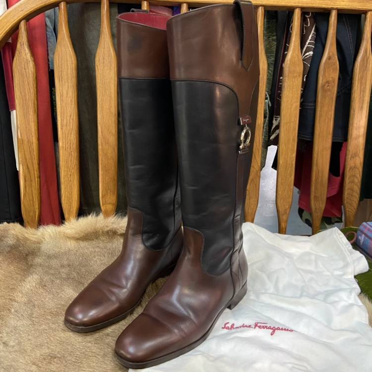 35 yards of Italian production Ferragam0 color -colored cowhide high -pipe high -knight horse boots