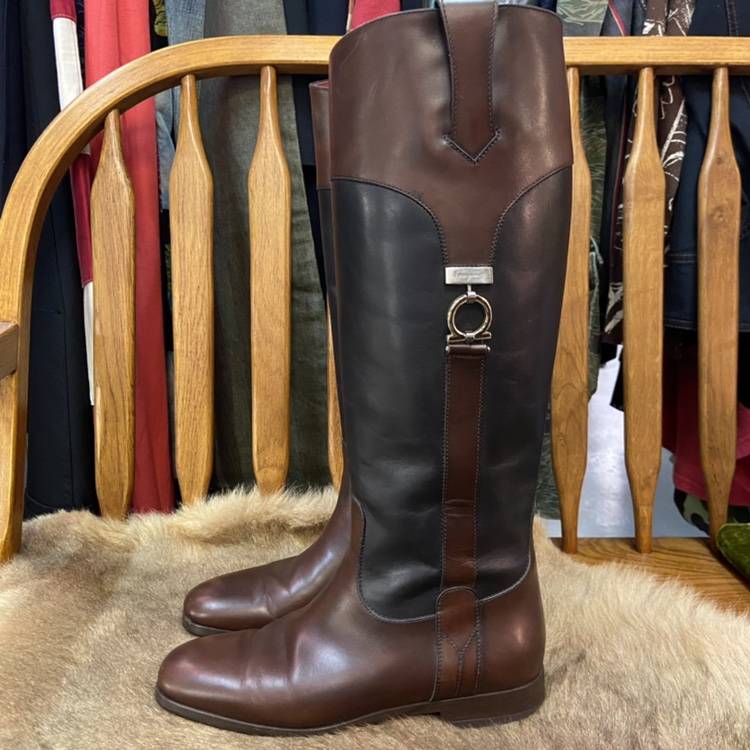 35 yards of Italian production Ferragam0 color -colored cowhide high -pipe high -knight horse boots