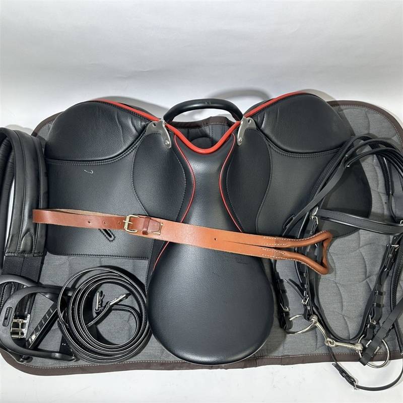 A new package of comfortable saddles and horsebacks