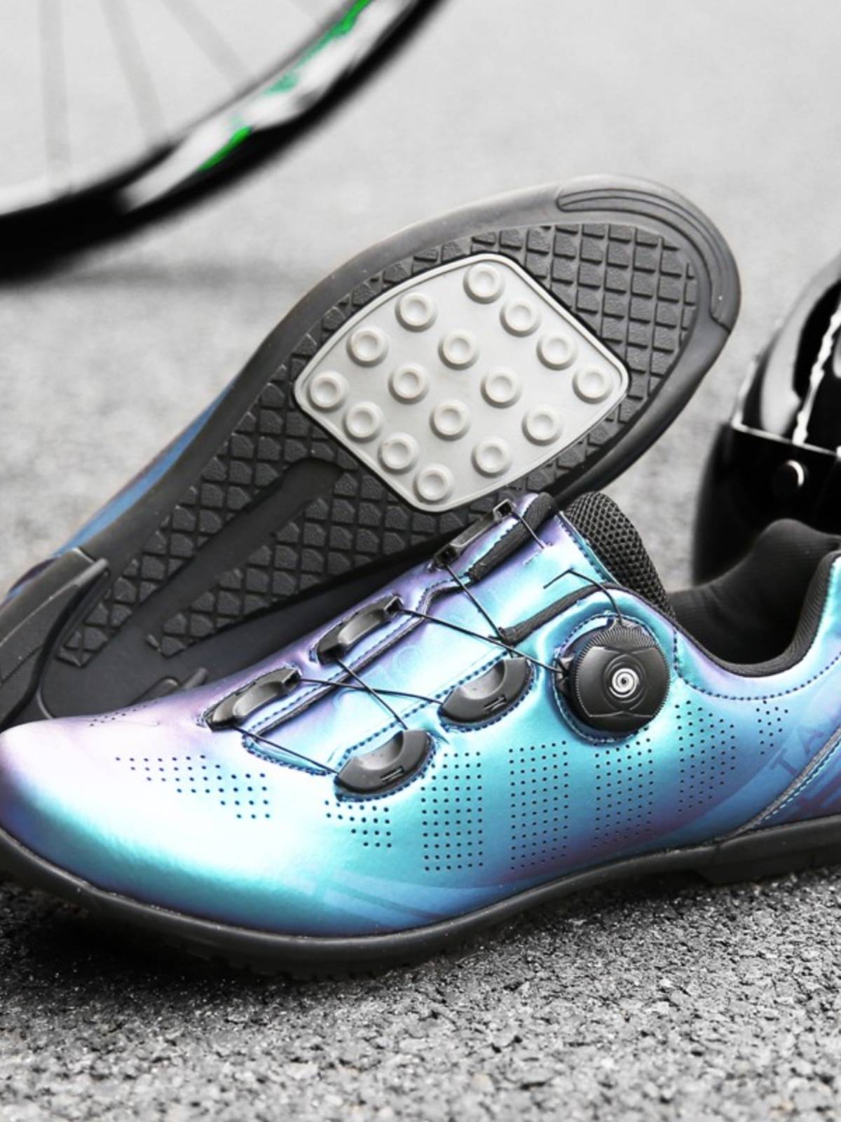 Professional cycling shoes new bicycle non -lock shoes male mountain car lock shoes hard bottom air -breathable road car shoes and shoes
