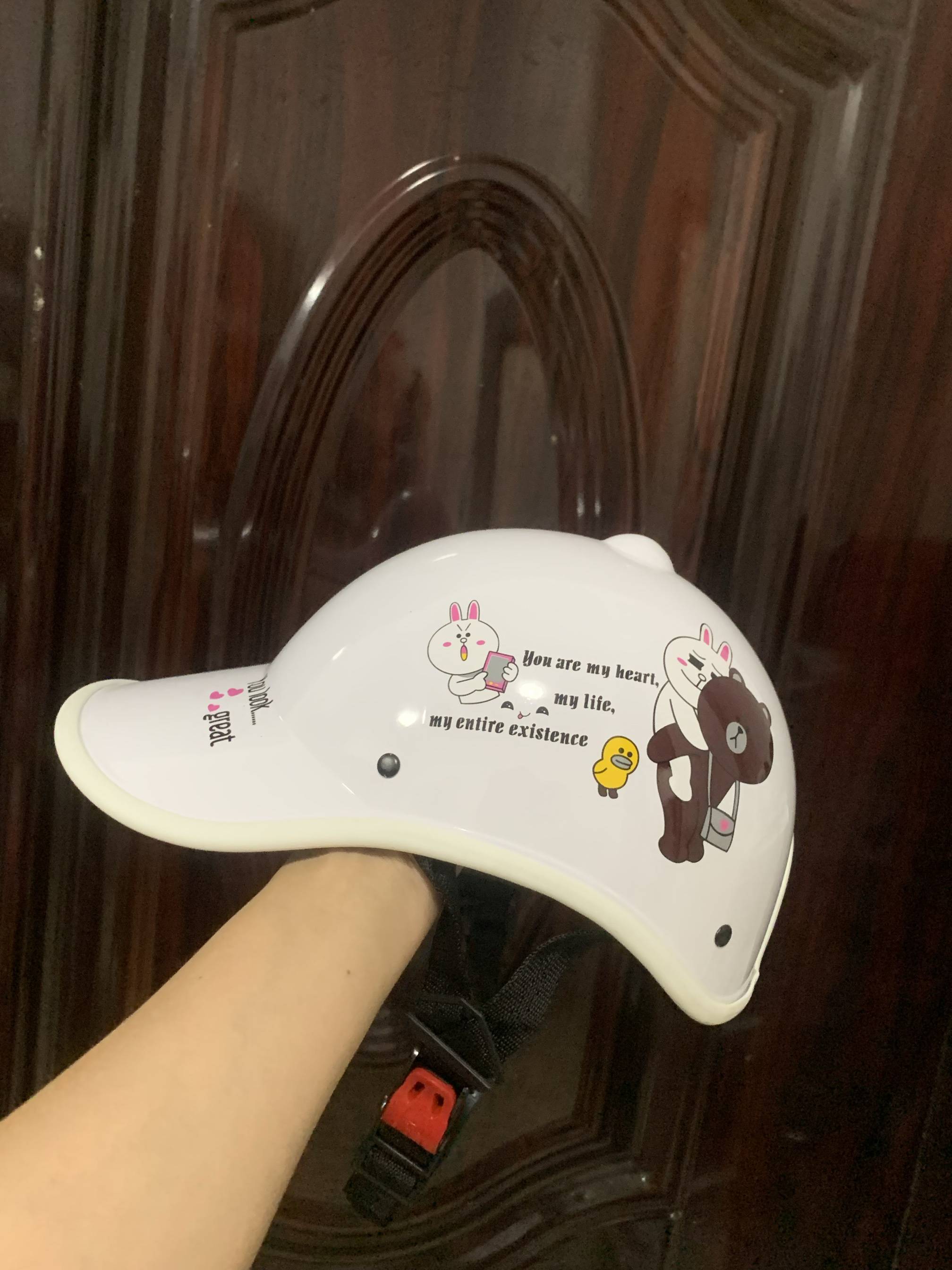 the white cartoon pattern has a random 58cm hair