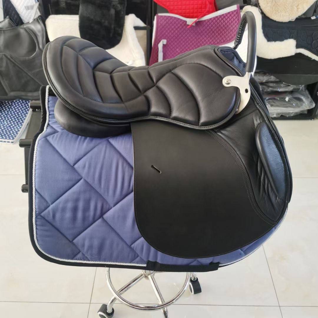 EssenceEquestrian supplies comprehensive saddle endurance saddle full set of carved saddle