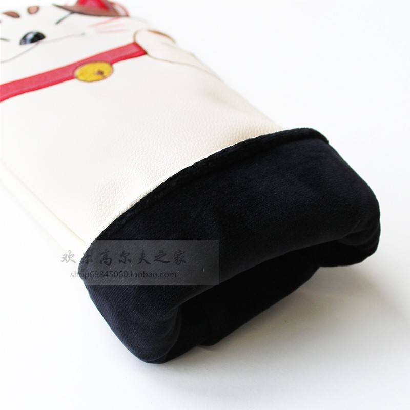 A golf club set, a financial cat pole set, a number one wooden pole cap and a full wooden rod protection set