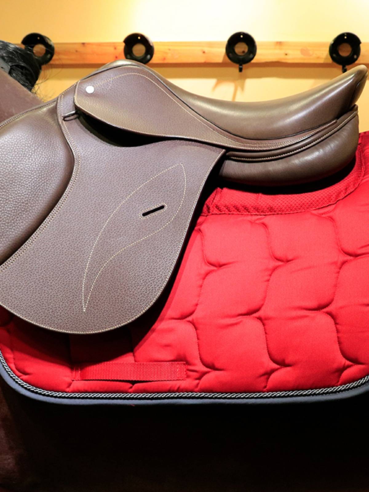 EPONA saddle cushion disorder saddling saddling pad sweat pad sweat absorption shock absorption horse supplies equestrian sports