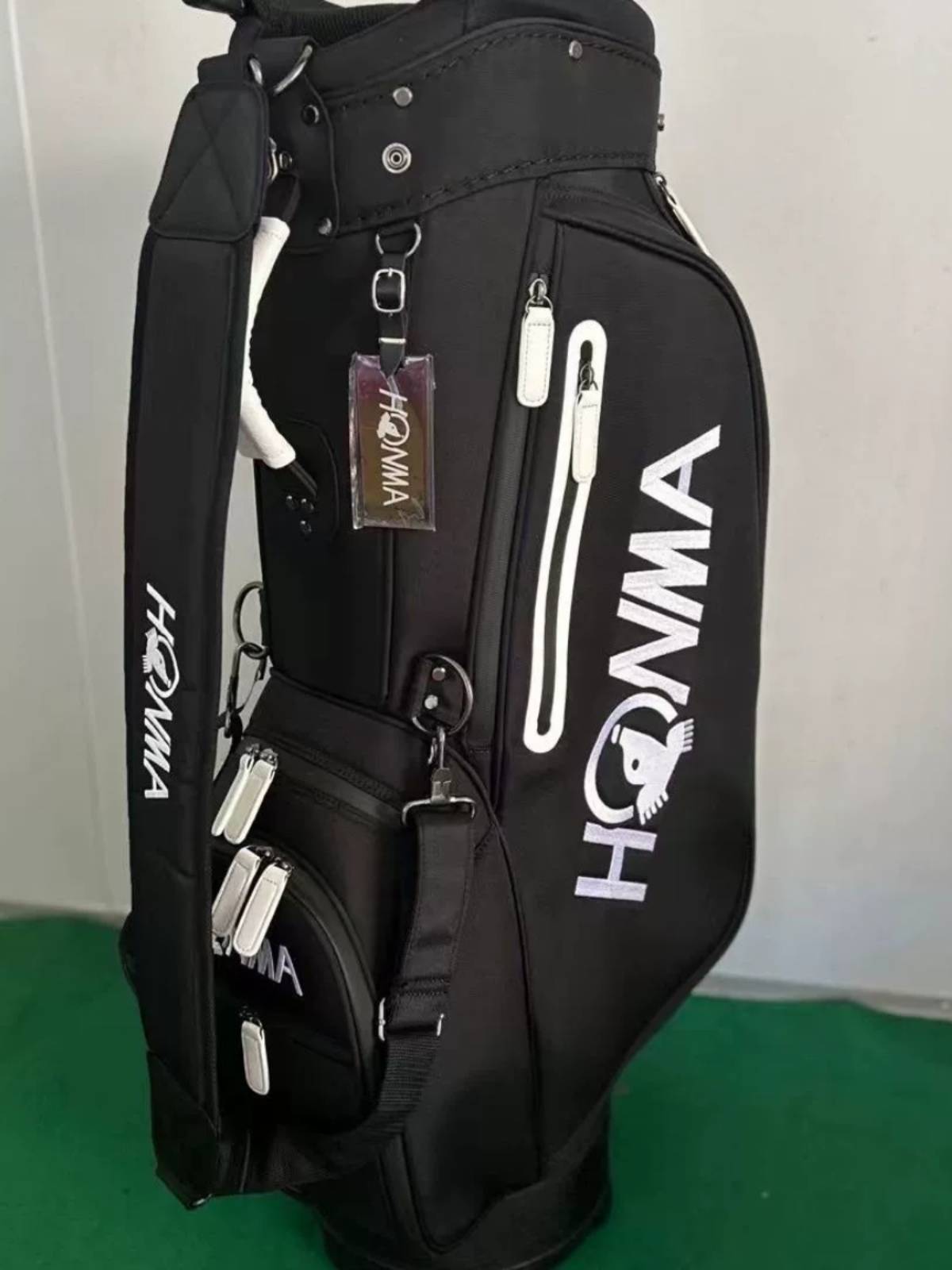 Honma's new golf ball lightweight waterproof, wear -resistant outdoor men and women red horse ball bag