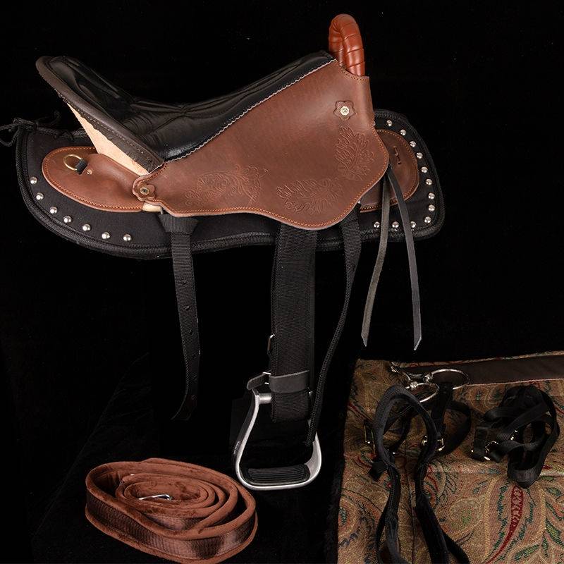 New Inner Mongolia saddlezi full set of kraft saddle printing tourists ethnic equestrian supplies handmade leather comprehensive new models