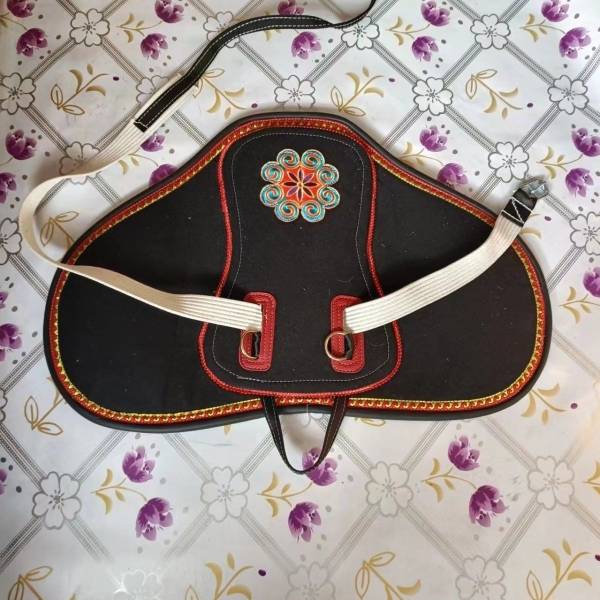 Scrambling saddles, scrambling mats, scrambling saddles