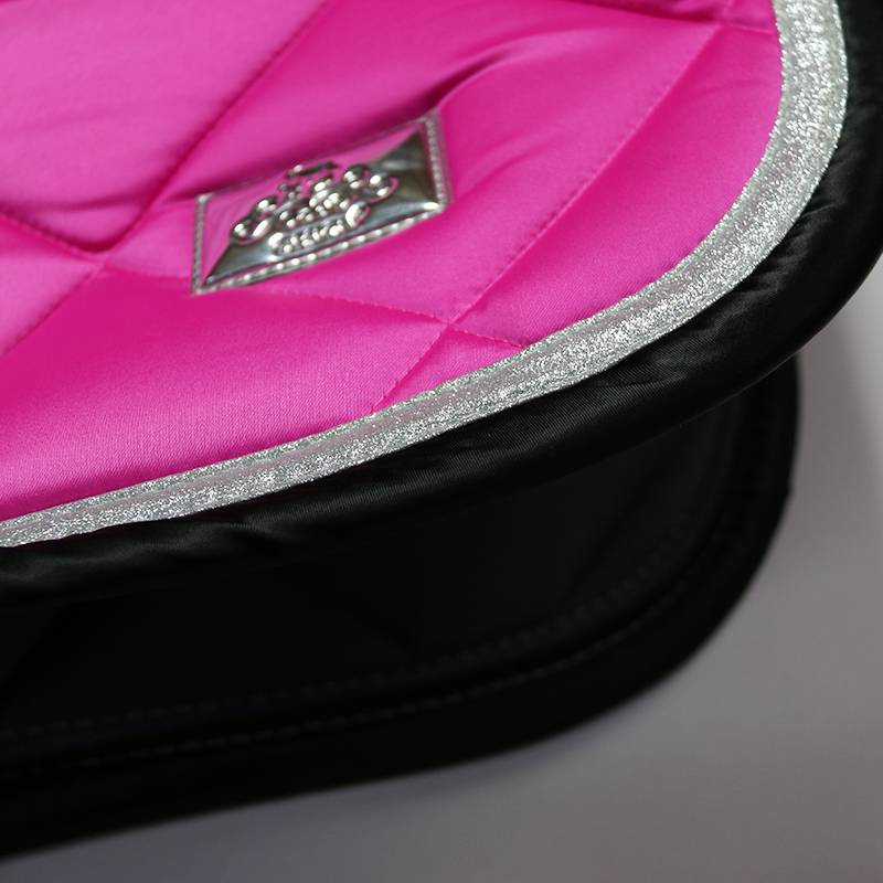 TF horse dance step horse sweat pad horse tie sweat and sweat -sweat -sweat drawer professional equestrian equipment exquisite saddle cushion set