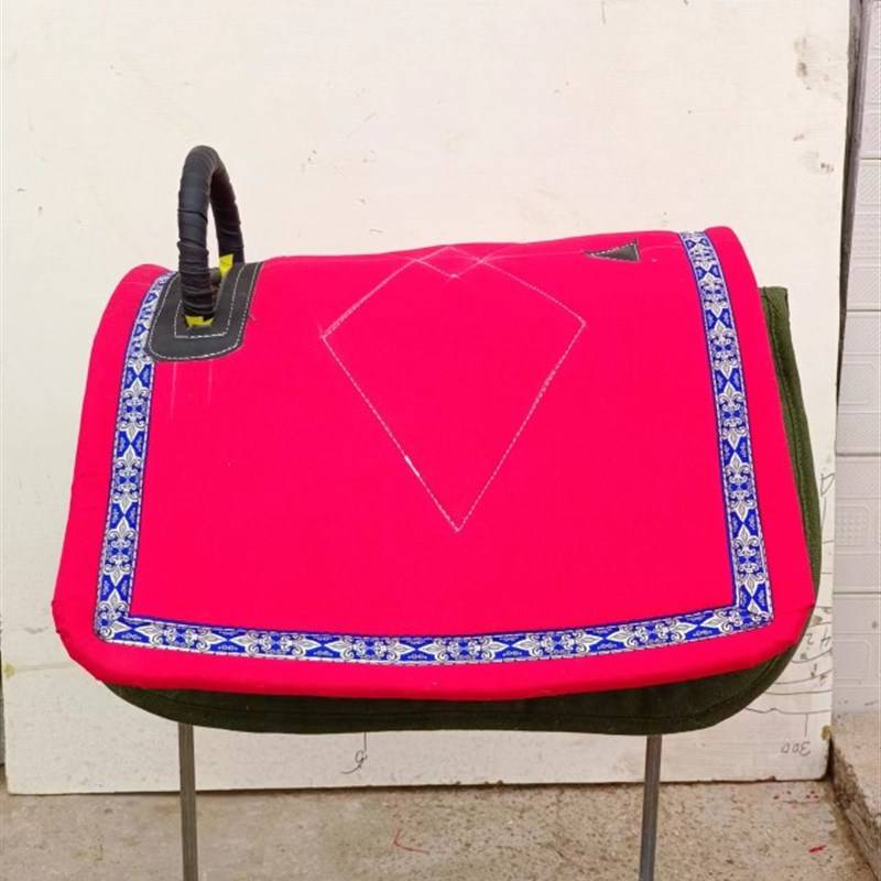 Red technical saddle
