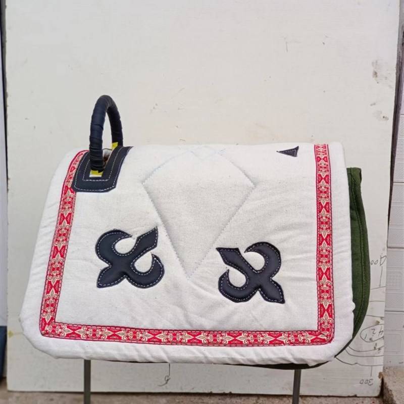 White skills saddle
