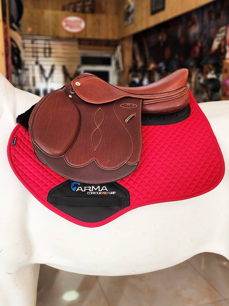 Comprehensive saddle -sweat drawer disorder sweat drawer cushion cushion pad horse carpet silicone anti -slip silicone cushion British saddle pad endurance pad