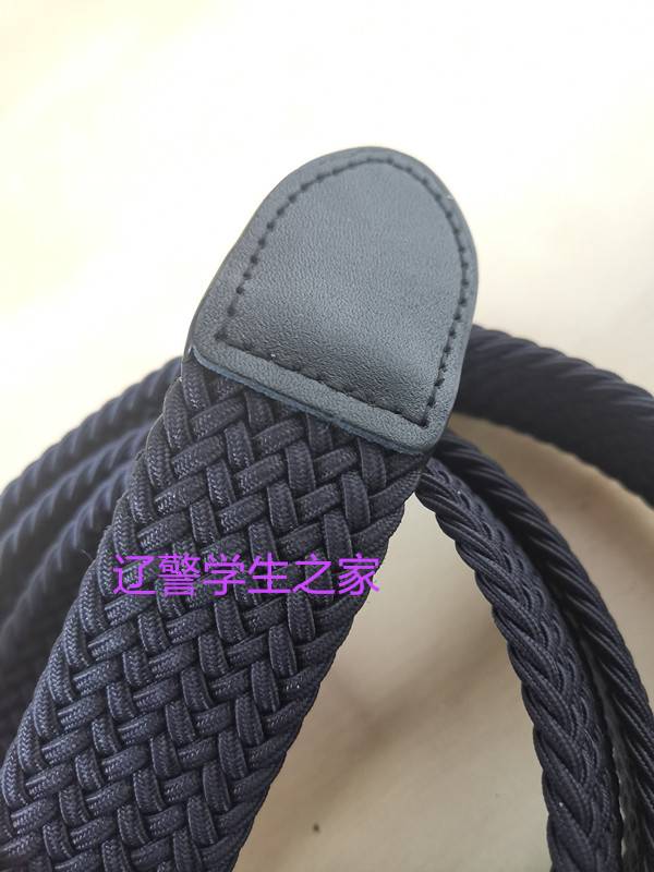 Liao Police student's home has a belt and a belt and a belt