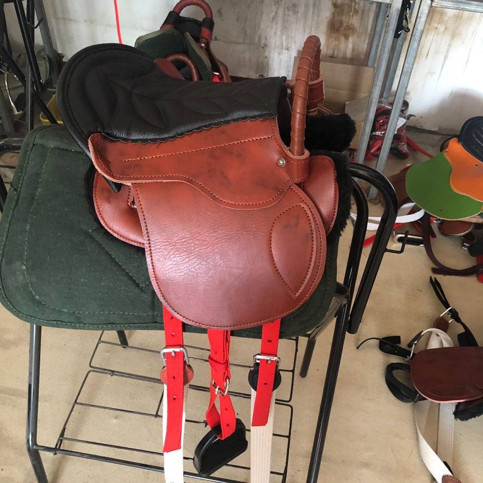 Little dwarf saddle children ride a short saddle, dwarf saddle, full set of accessories