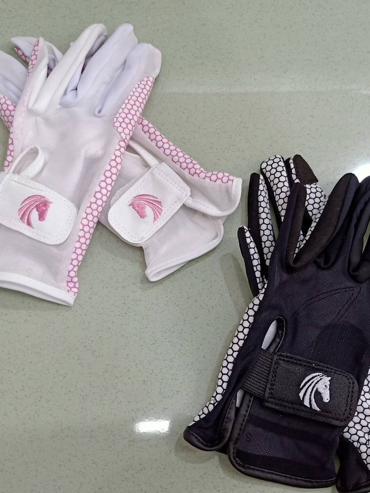 Summer Child Wats Summer Gloves Riding Silicon Plaza Training Gloves Anti -slip, wear -resistant and breathable mesh Knight gloves