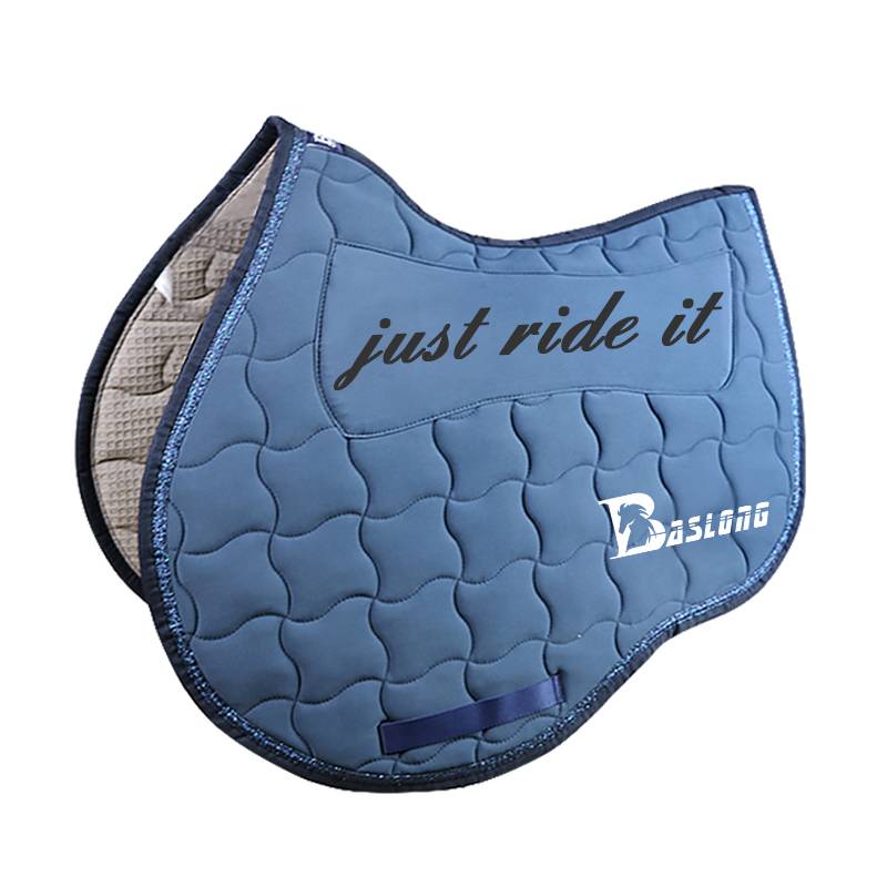 Silicone saddle cushion horse pad sweat drawer soft and comfortable equivalent special eight -foot dragon horse horses horse saddle cushion