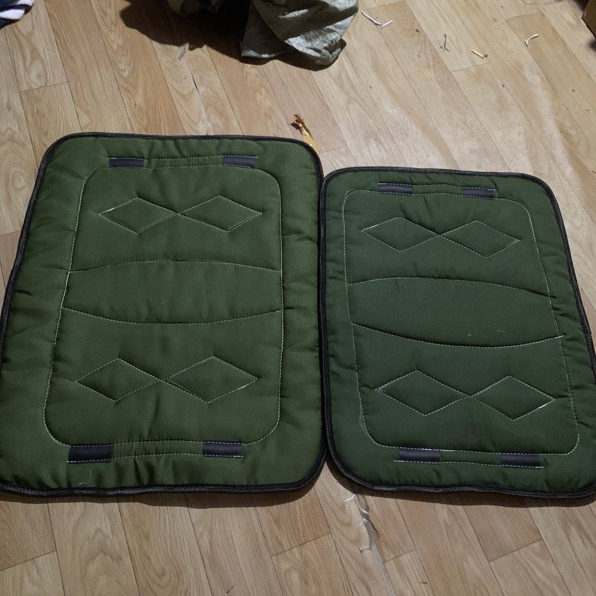 Horsecraft supplies, sweatboxes, saddle pads, plaque fabric, smooth and grindy, fine horse tools