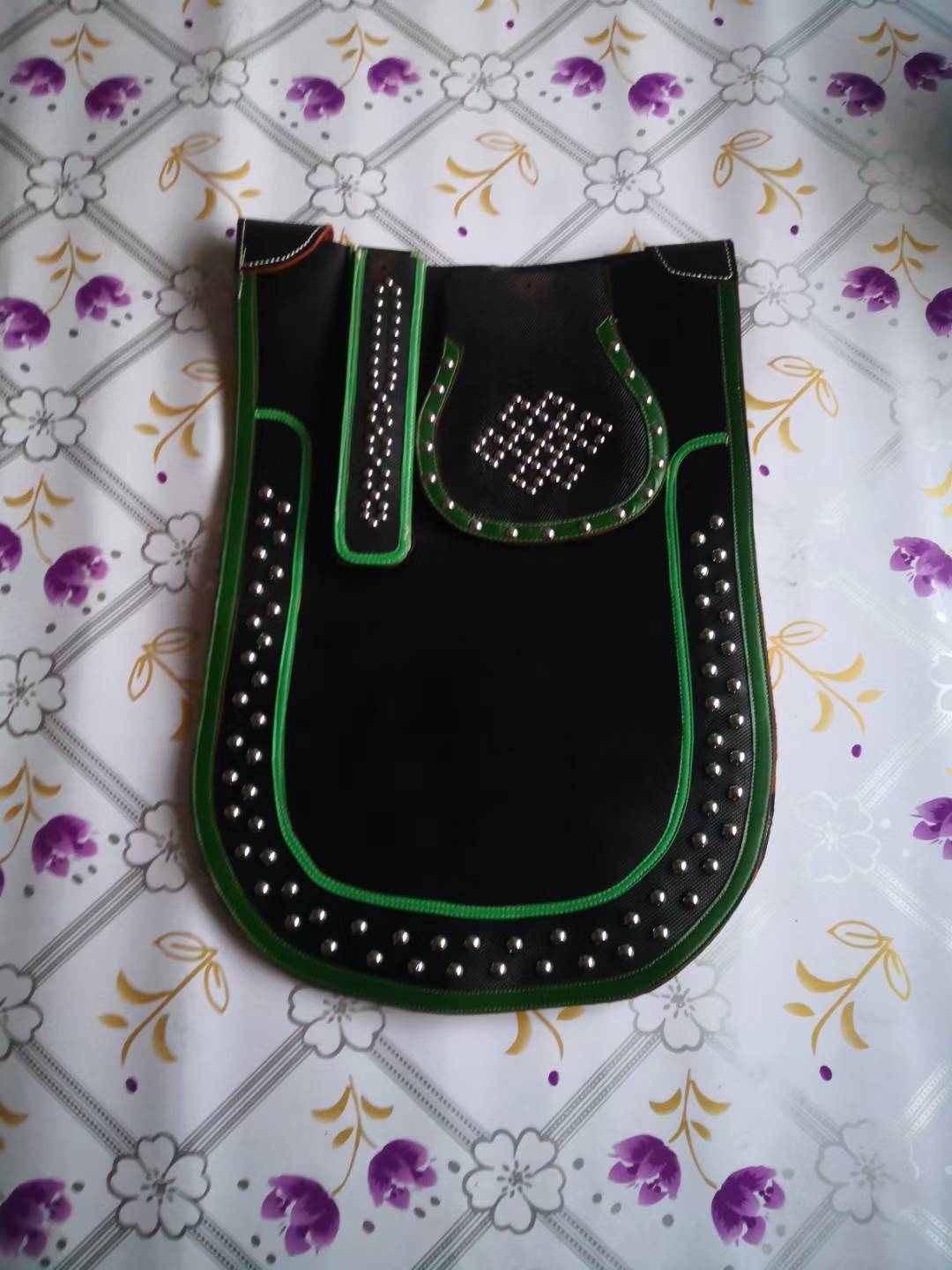 Pure leather saddle trembling skin, pure leather saddling, hibiscus horses horses horses horses horsema supplies accessories