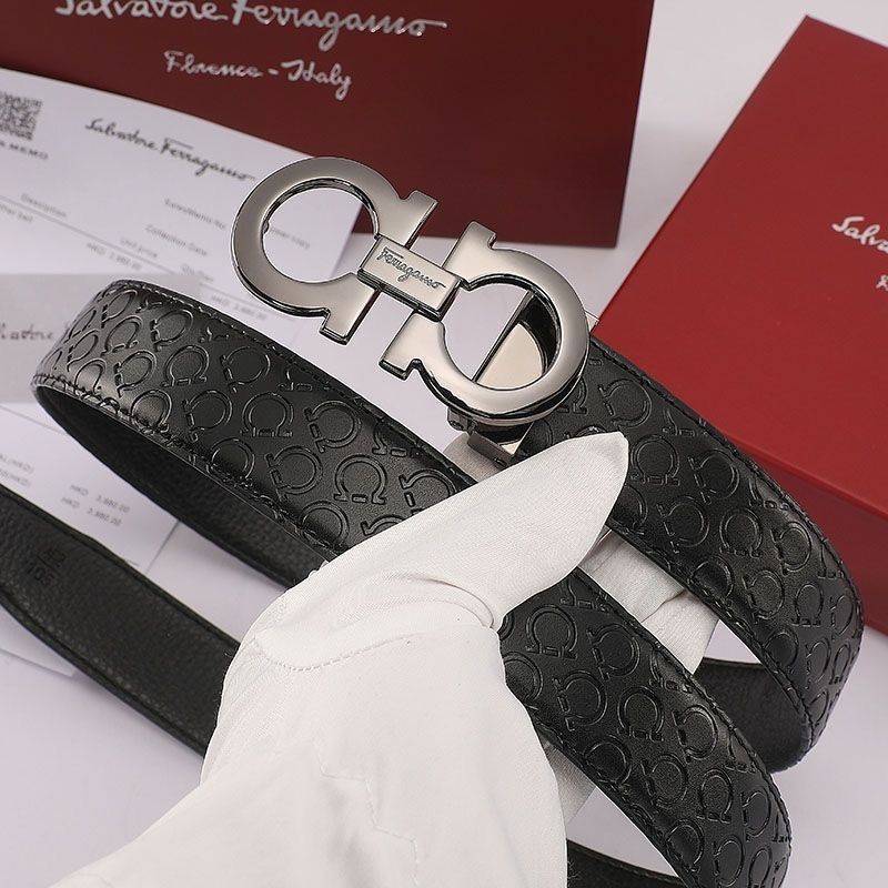 Horse hooves and hooves, box box, perforation, 105