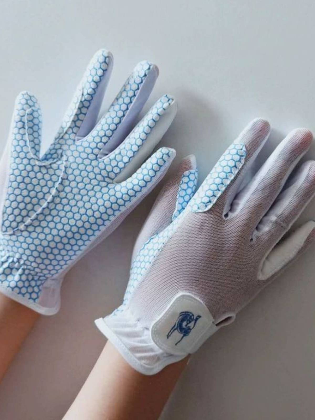 Summer equestrian glove adult riding gloves children riding gloves silicon gum anti -slip gloves female summer horse riding equipment