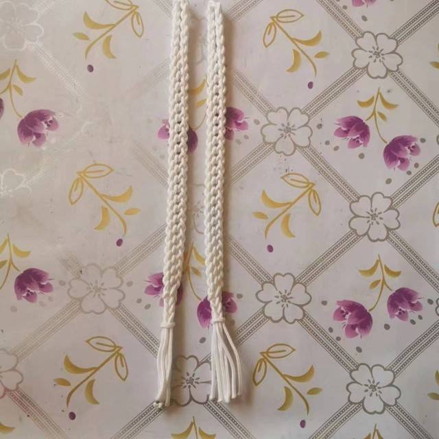 White nylon belt, two roots