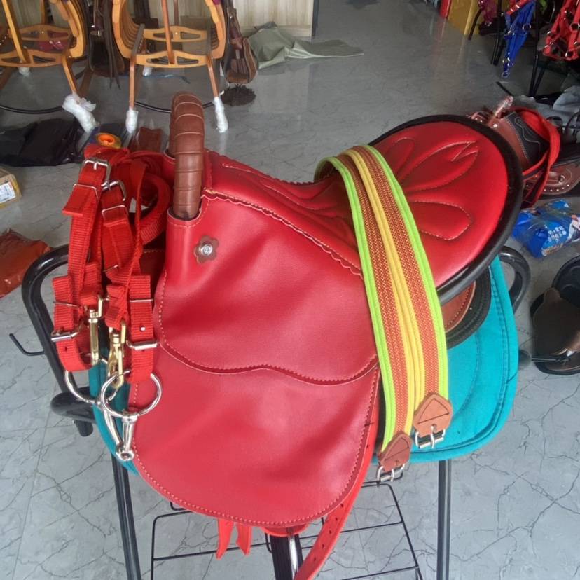 Pony saddles, horse saddles