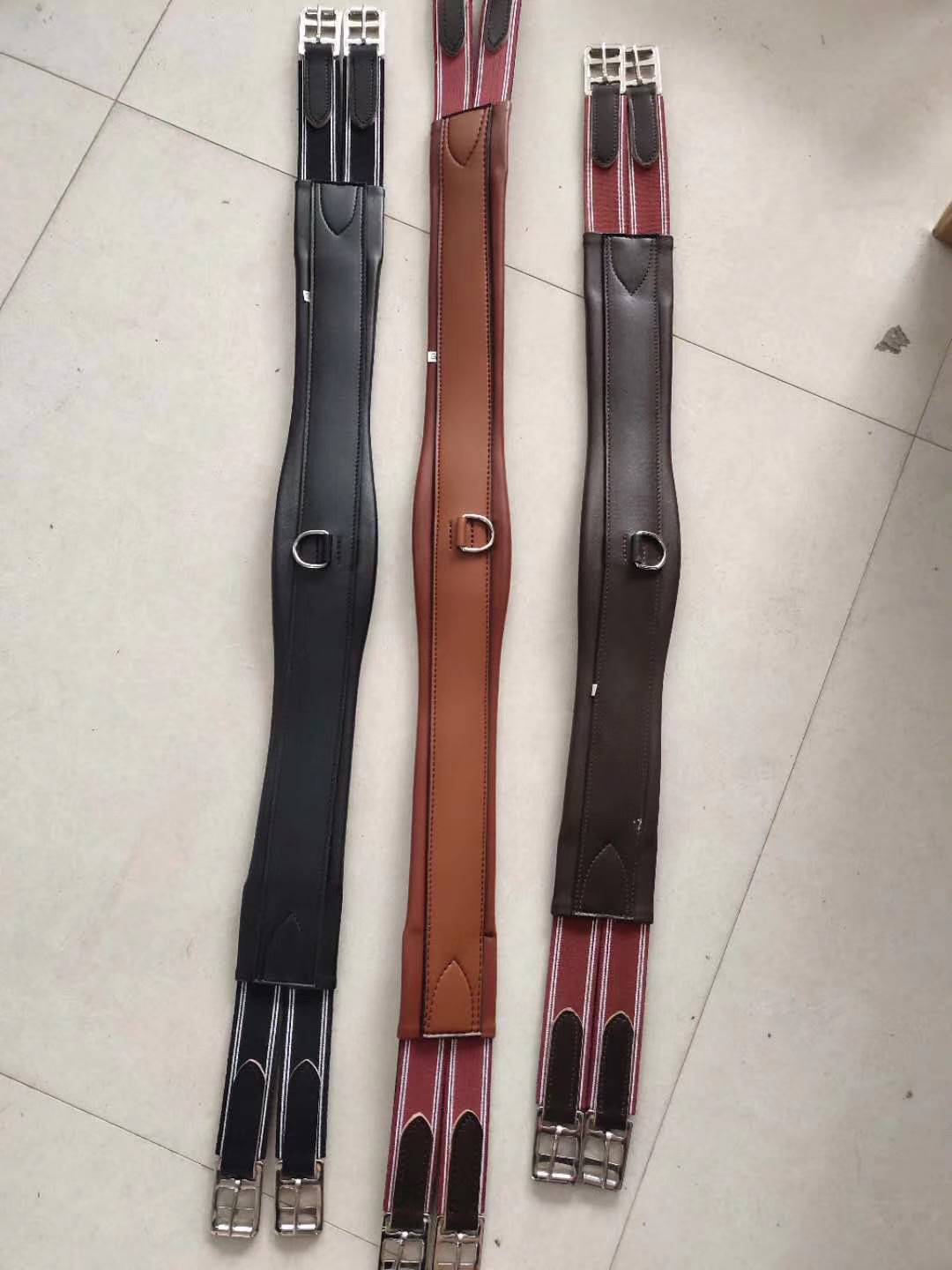 The horse's belly belts, the combined saddle belts, the saddles