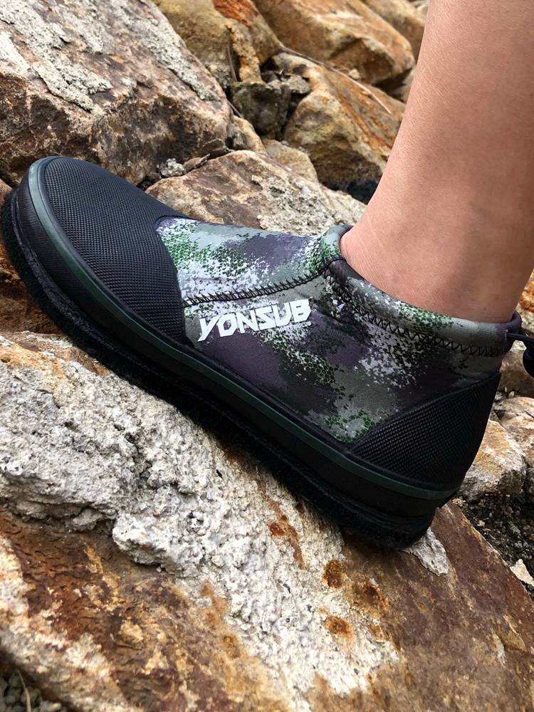 Outdoor fishing trace stream shoes professional reef sea fishing waterproof anti -skid steel nail felt bottom rock fishing boots beach shoes men and women