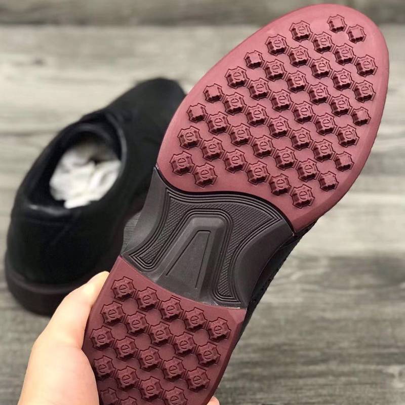 New men's golf shoes waterproof and breathable Golf Shoes Step Shoes Male British Wind Brock Leather Shoes