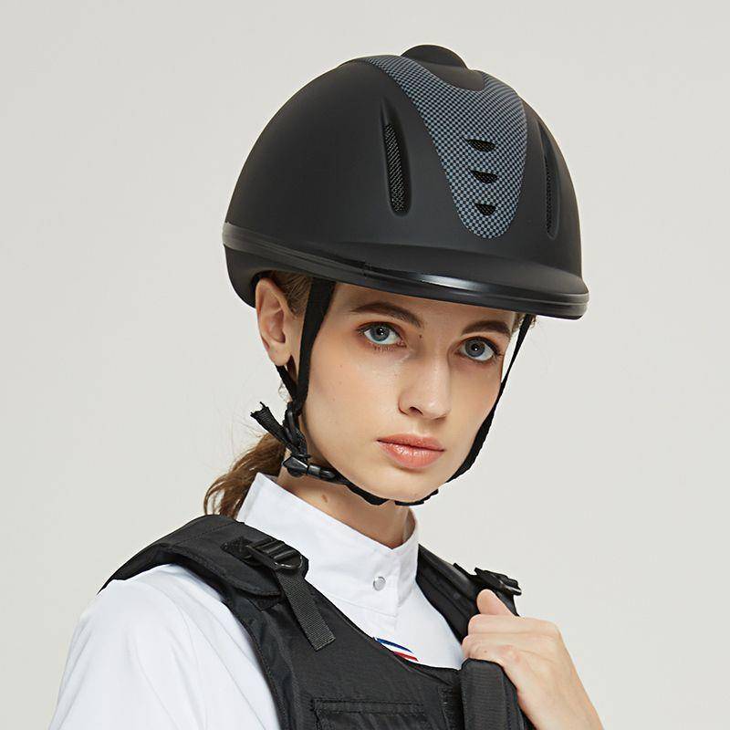 Eight -foot dragon equestrian helmet men's and women's equestrian hat spring and summer knight riding equipment breathable sweat absorption horses products