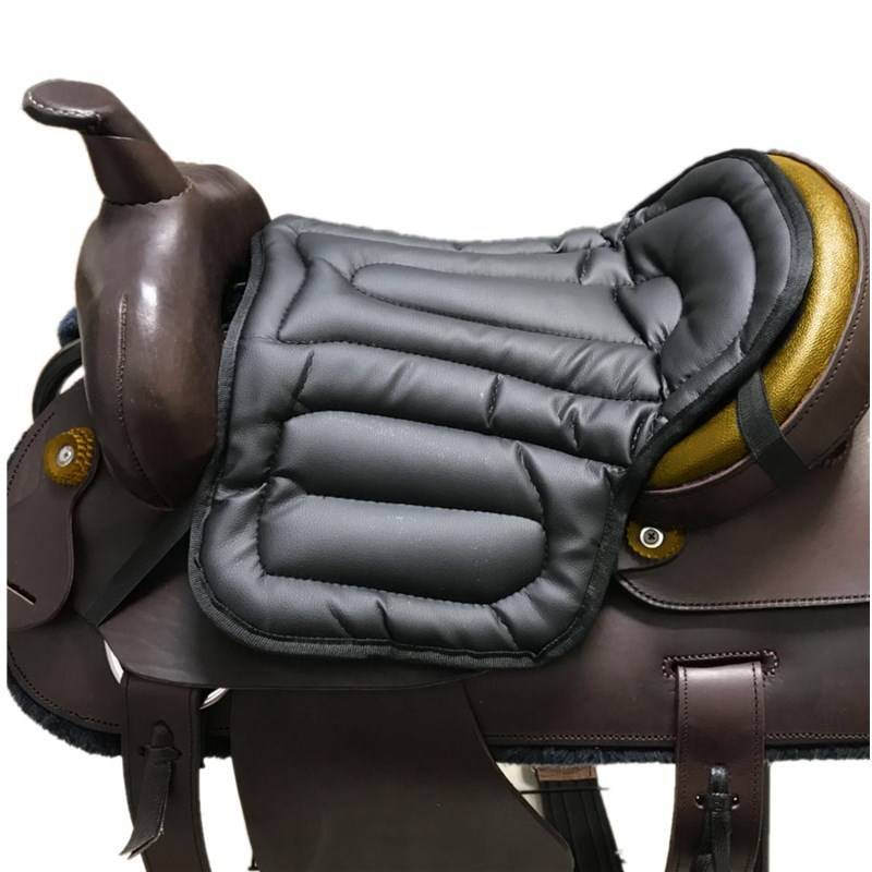 A saddle-sitting scooter, a scooter-scooter-scooter