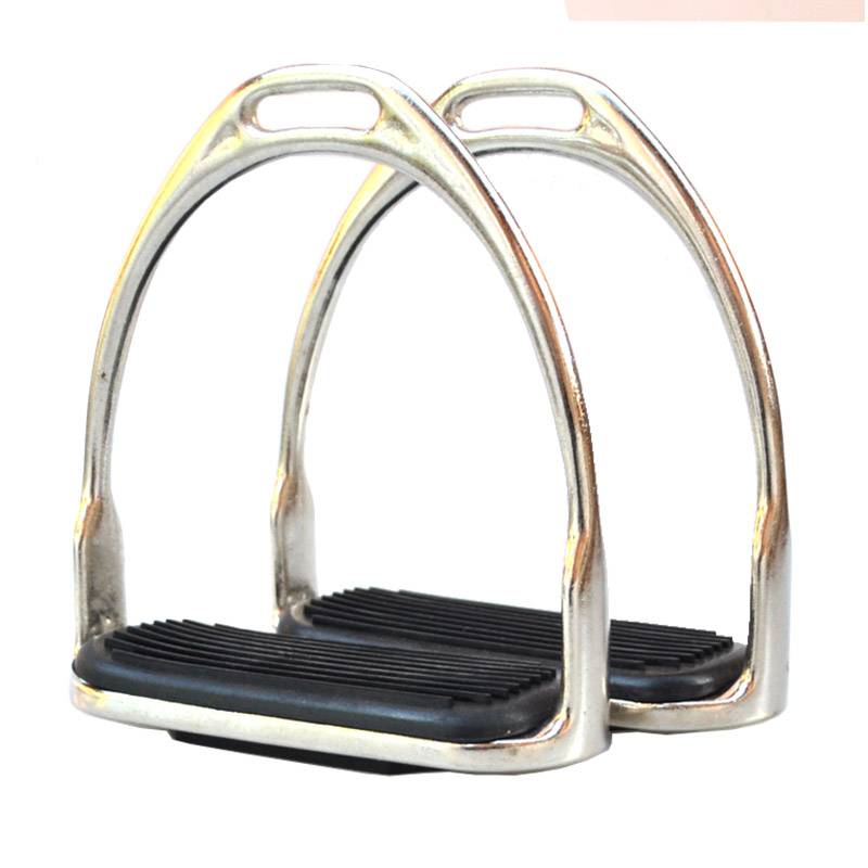The horse's feet are safe and electrocuted with stainless steel-coated saddles