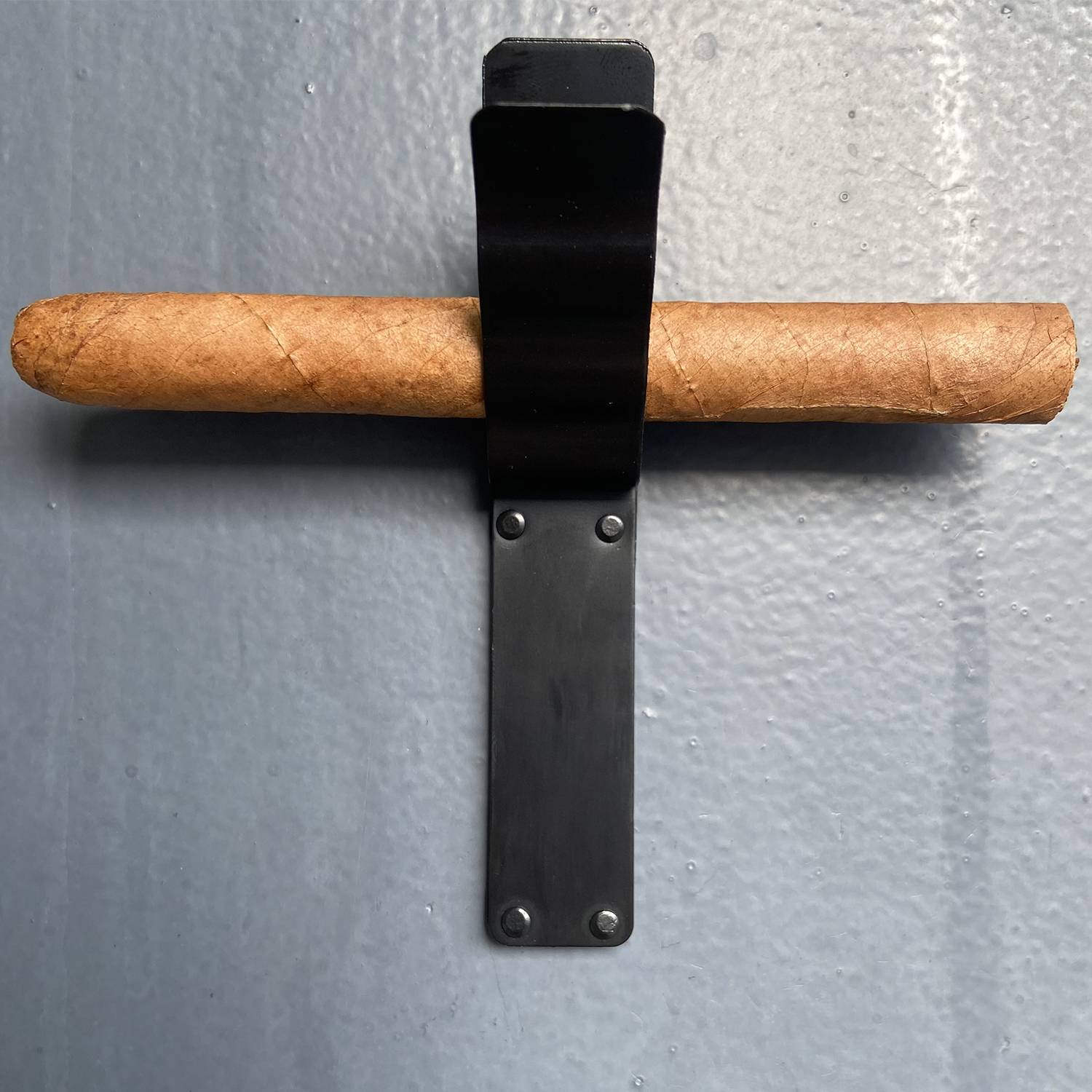 METAL CIGAR RACK V-SHAPED SMOKER STRONG MAGNETIC BLACK