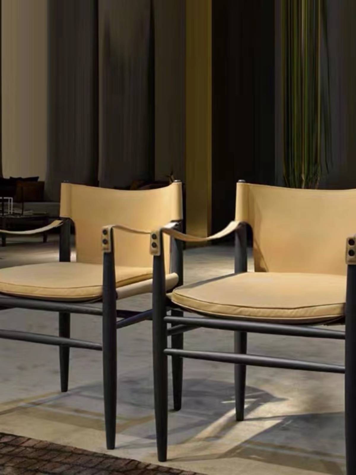 Full Trojan saddle chair chair sales department negotiation area chair book chair reception chair designer model room armchair
