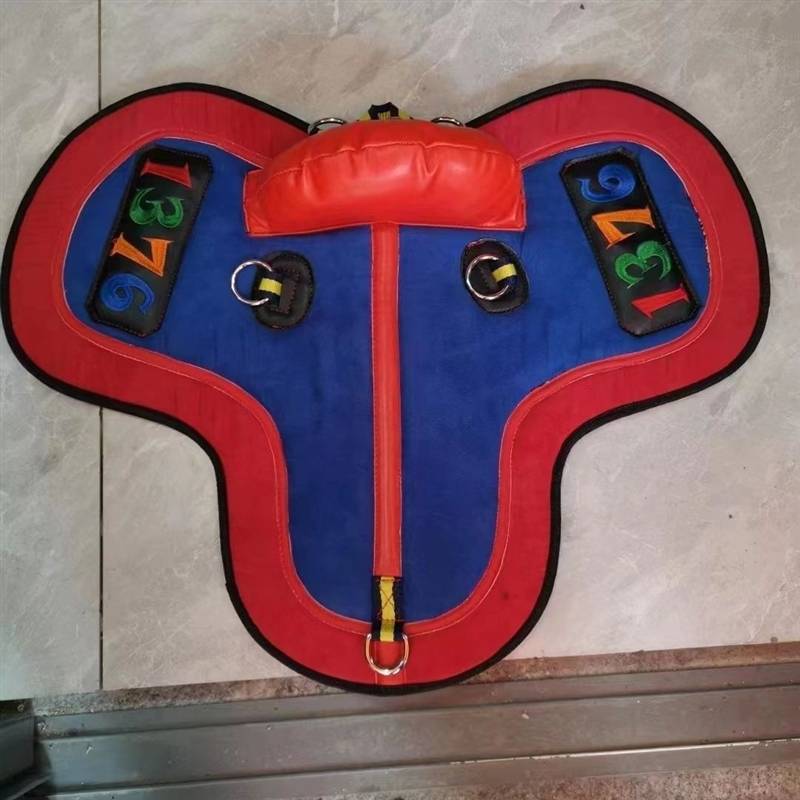 A new supply of 376 horse saddles and 1376 saddles for Tibetan horses